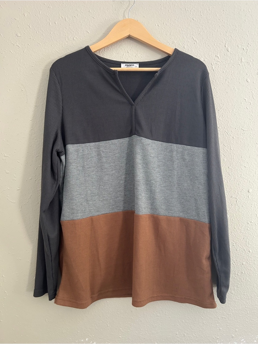 zeagoo Charcoal Waffle Knit V-Notch Top Long Sleeve T-Shirt Colorblock Fall